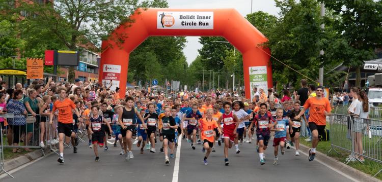 Bolidt Wisse Kids Run gedeeltelijk in de regen